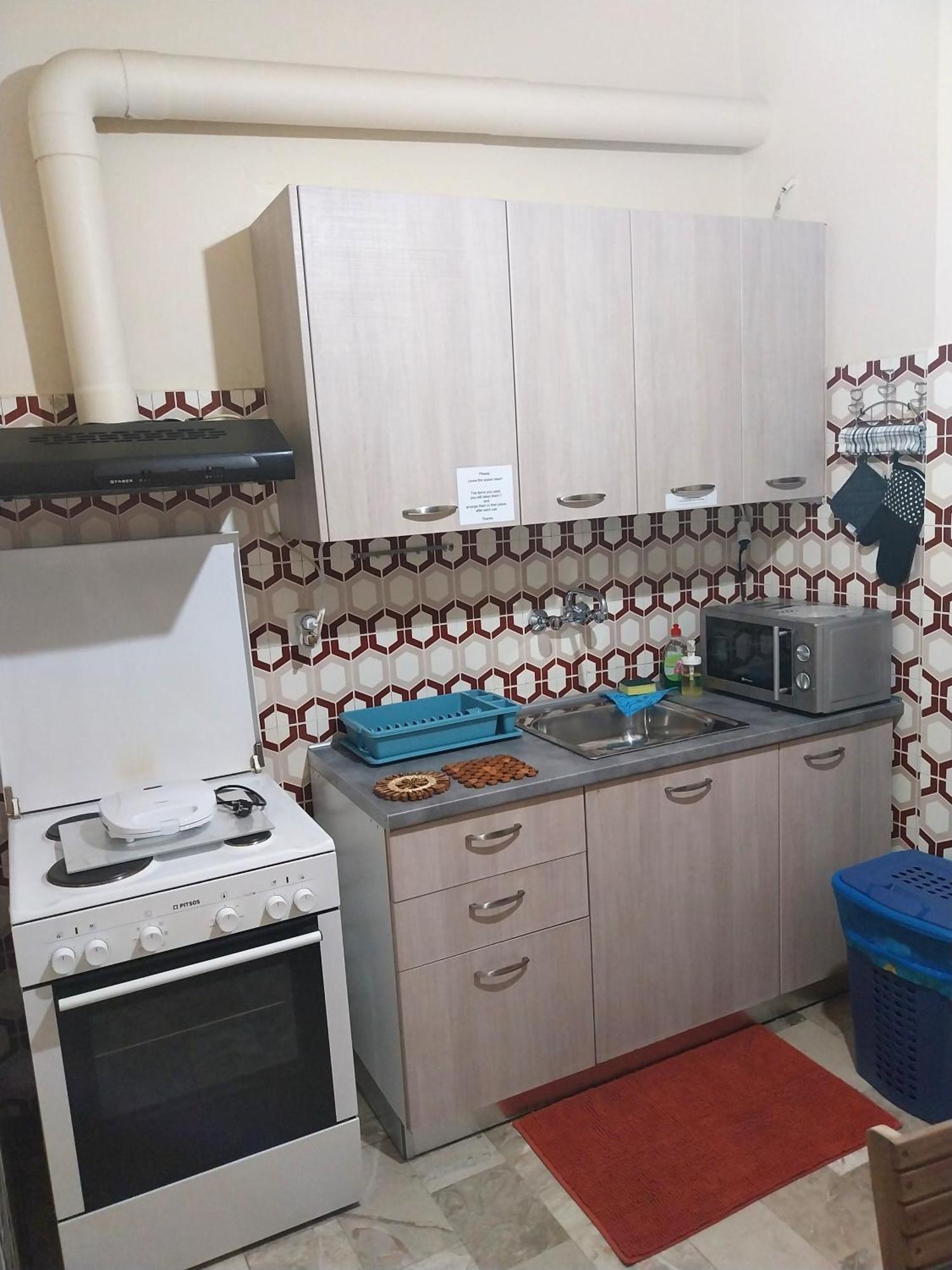 Cozy & Bright Home 50M From Subway -Agios Antonios Athena Bagian luar foto